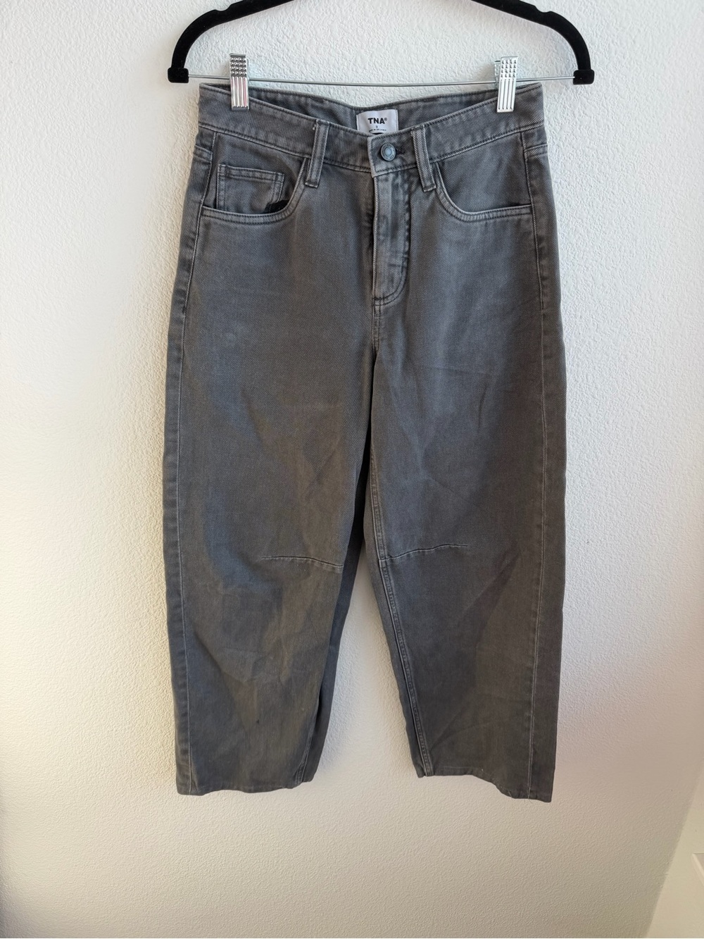 Aritzia TNA Barrel Jean Size 0